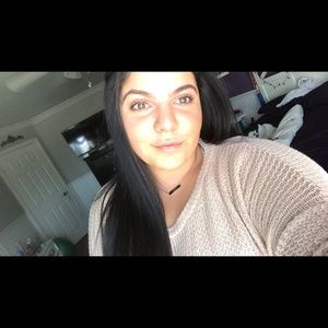 Meet your Posher, Alyssa